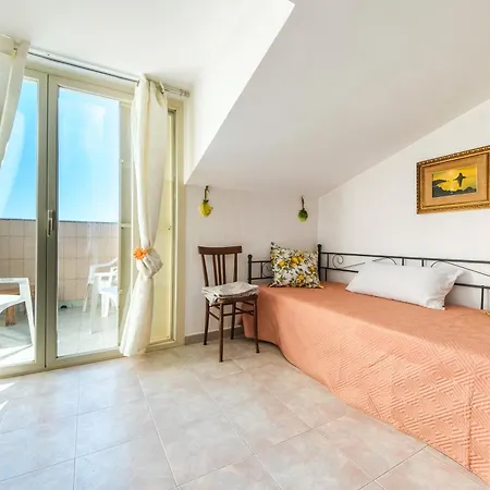 Vista Alcantara Mountain Wellness B&B 모타카마스트라